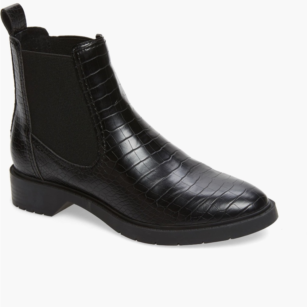 Black Croc-Embossed Chelsea Boots treasure & Bond